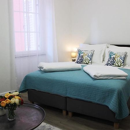 Love Apartment โรวีน ภายนอก รูปภาพ