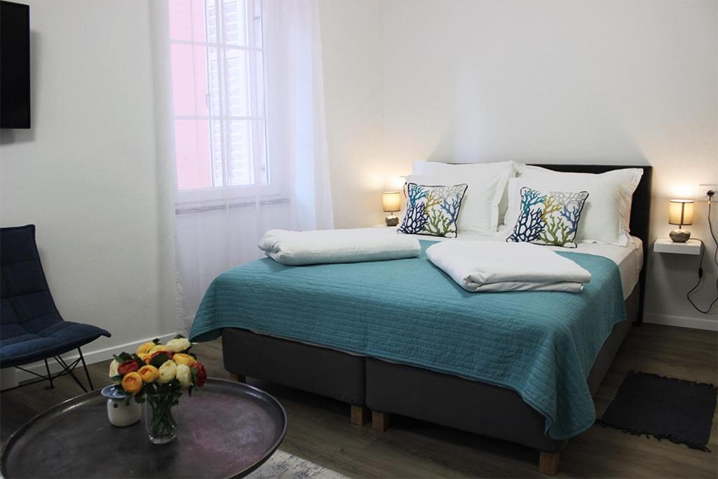 Love Apartment โรวีน ภายนอก รูปภาพ